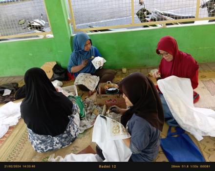 Kelompok Batik Randu Alas Produksi Batik Etnik Tulis di Padukuhan Mrisi, Tirtonirmolo